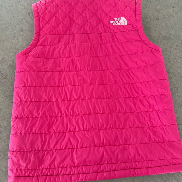 North Face Toddler Pink Puffer Vest, Size 4T - Picture 2 of 6